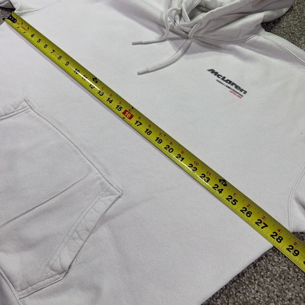 McLaren Formula 1 Hoodie Japan 1988 White Size XXL Retro Style Graphic Hollister